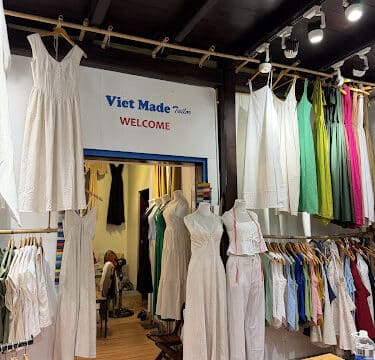Sunrise Tailor in Hội An