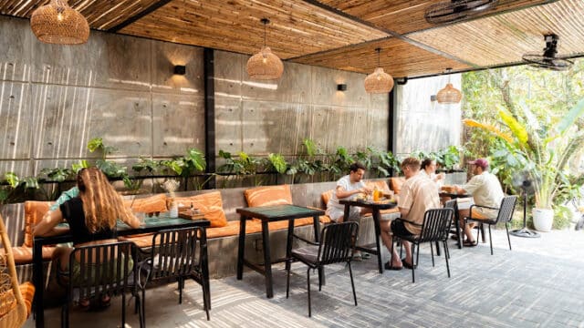 nourish eatery. / Café & Restaurant