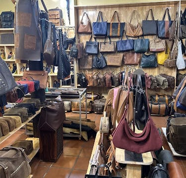 Pretty My leather store עדי