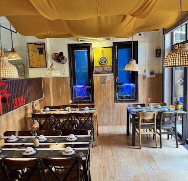 Pause and Enjoy Restaurant