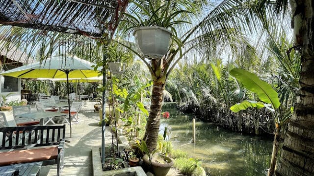 The Basket Boat Cafe & Restaurant