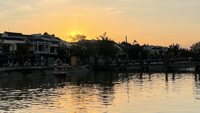 Eat Hoi An