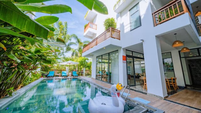 Palm River Boutique