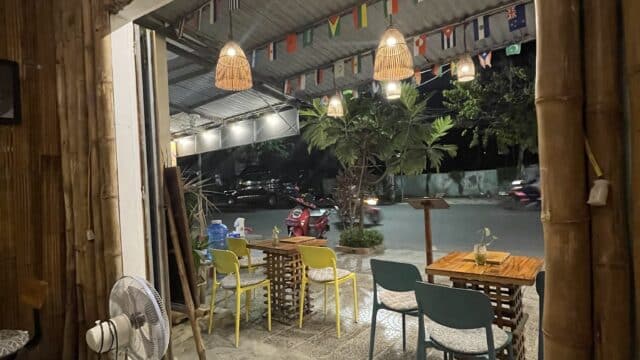 B's Snack Bar