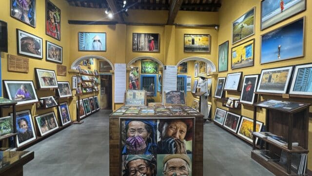Rehahn Gallery