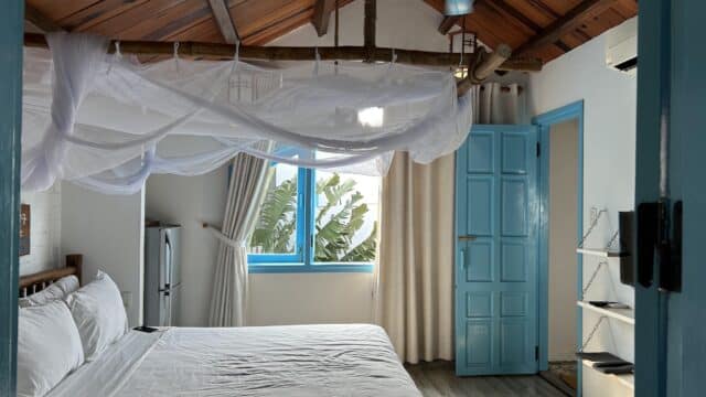 Life Beach Villa