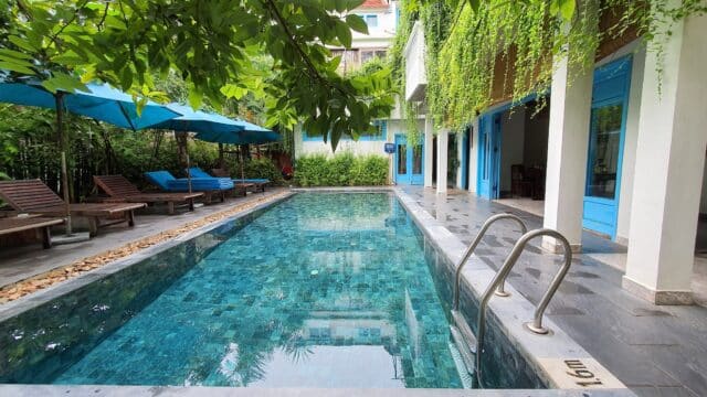 Life Beach Villa