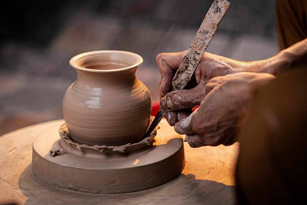 Rows of finished ceramic pottery