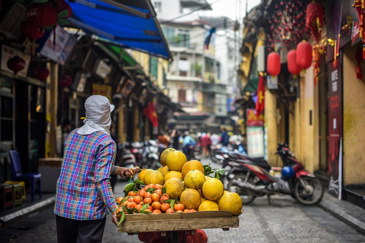 A street fruit vendor in Vietnam