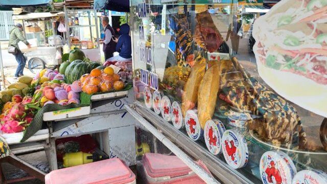 Bánh mì Phượng Mập (Banh Mi Big Mom) - Vietnamese in Cẩm Châu, Hoi An