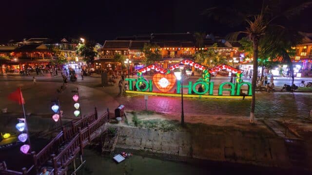 Hoi An sign at night