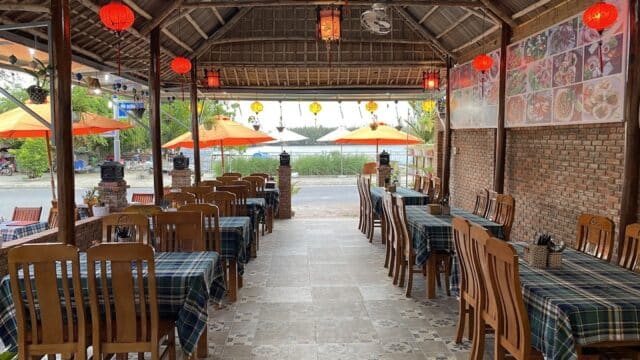 Green Tree - Seafood in An Bang Beach, Hoi An