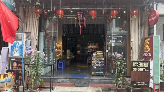 Mini Mart 69 Ba Trieu - Markets in Old Town, Hoi An