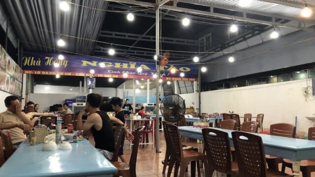 Nhà Hàng Nghĩa - Seafood in Cua Dai, Hoi An
