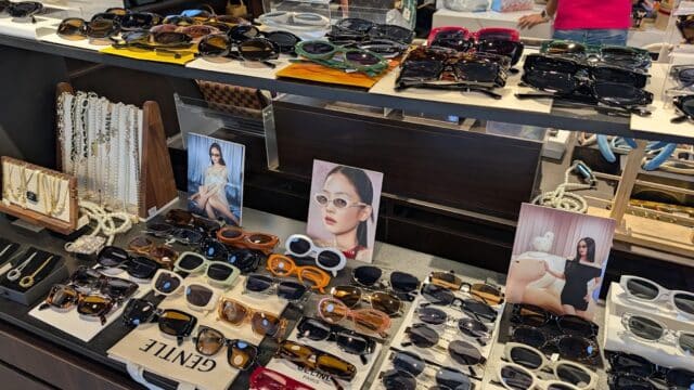 Sasa Accessories - Markets in Old Town, Hoi An