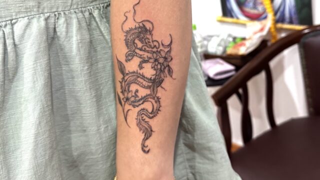Girl Tattoo Piercing & Henna - Tattoo & Piercing in An Hoi Island, Hoi An